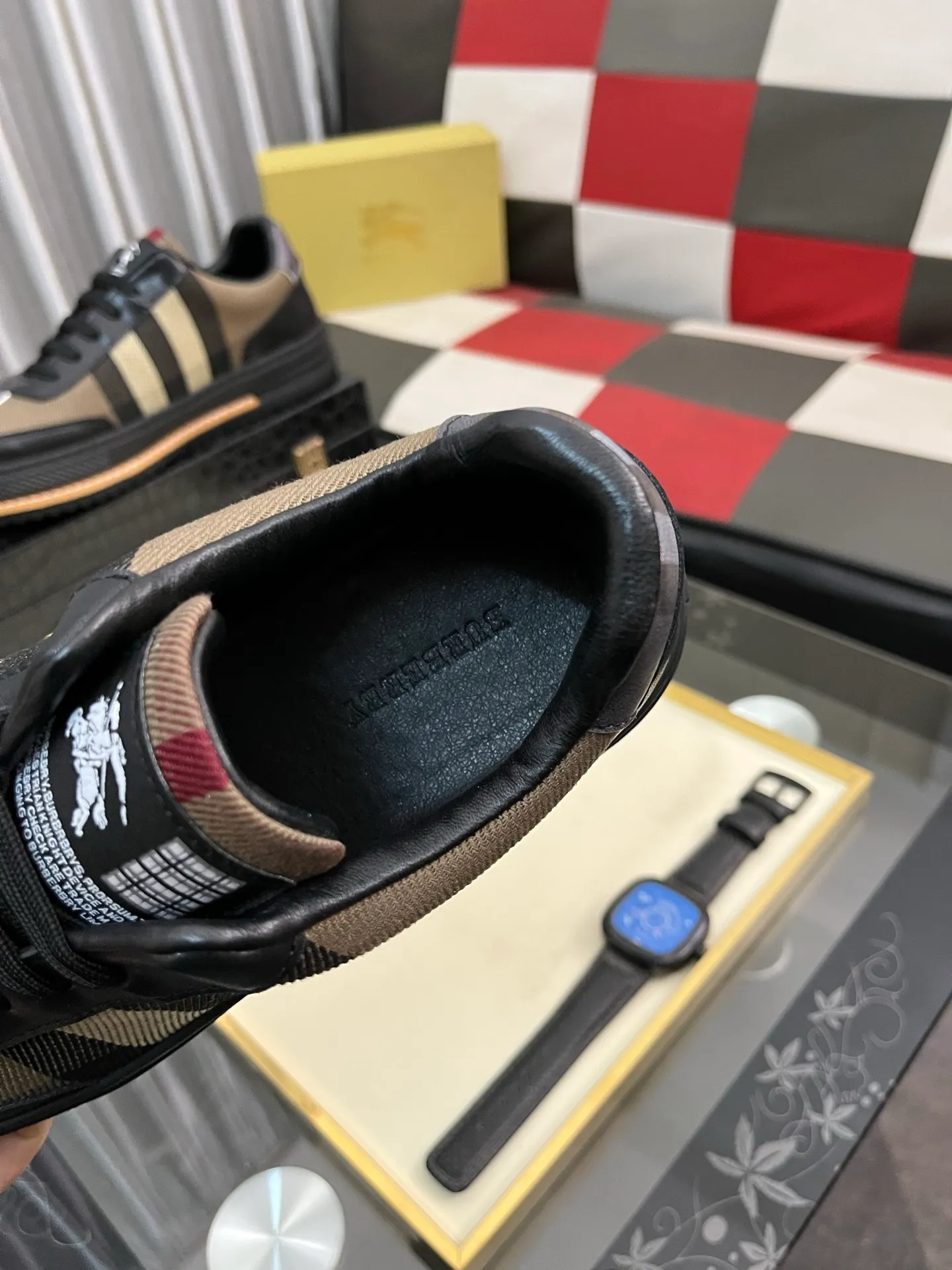 Men's shoes 💰420⌚️⌚️BURBERRY "Burberry" Regular size: 38-44 (casual shoes) Product materials: Selected cowhide upper, soft sheepskin lining; original outsole. 2️⃣colors available